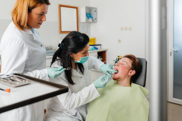 Best Broken or Cracked Tooth Emergency Dentist in Lynn, IN